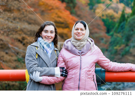 Foreign tourists walking around Kyoto in autumn Foreign tourists walking around Kyoto in autumn 109276111
