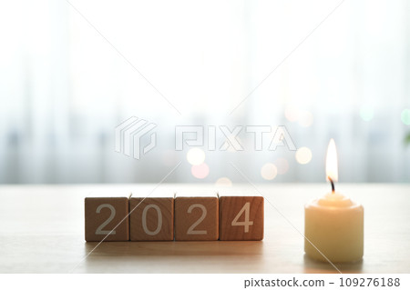 2024 wooden blocks and candle 109276188