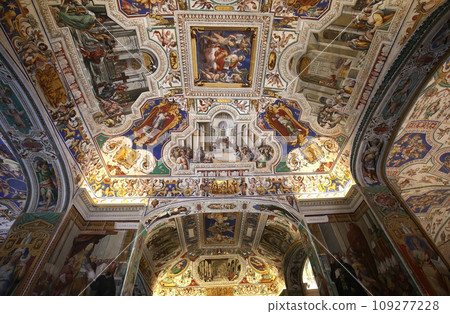 The Vatican library, Vatican museum, Vatican city The Vatican library, Vatican museum, Vatican city 109277228