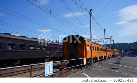 大井川鐵道的SL蒸氣機車和列車 109283481