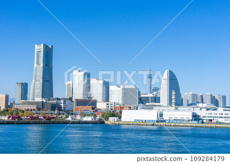 Yokohama Minato Mirai Cityscape Yokohama Minato Mirai Cityscape 109284179