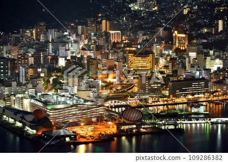 Night view of Nagasaki city from Inasayama Observation Deck 109286382