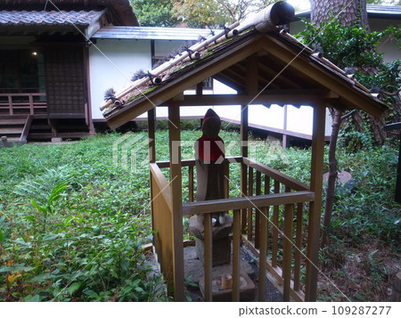 Ashiaka Park Ashiaka Park 109287277