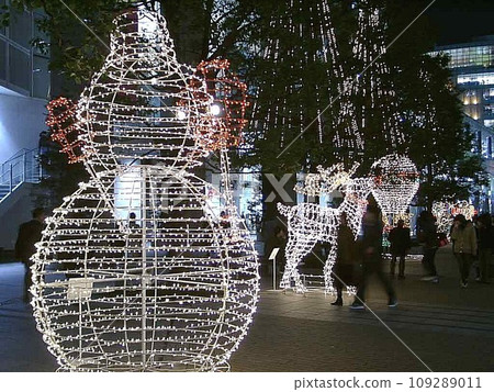 從Hands新宿的海濱長廊照明到“聖夜新宿高島屋時代廣場（2002.12）” 109289011