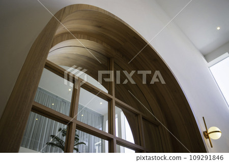 Interior of stylish white and green room 109291846