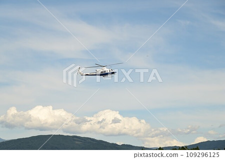 Disaster prevention helicopter Disaster prevention helicopter 109296125