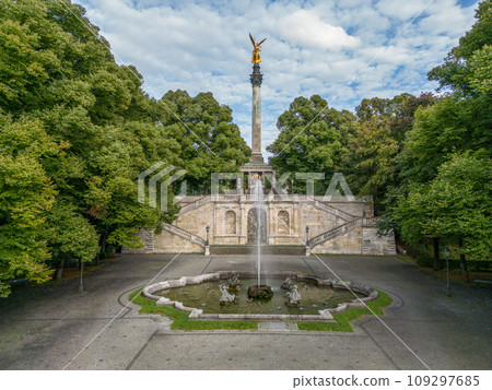 aerial golden peace angel Friedensengel in Muenchen City Statue Munich fountain 109297685