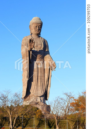 牛久大佛銅立佛像,總高120米,茨城縣牛久市久野町,淨土真宗東本願寺校本部東本願寺 牛久大佛銅立佛像,總高120米,茨城縣牛久市久野町,淨土真宗東本願寺校本部東本願寺 109299703