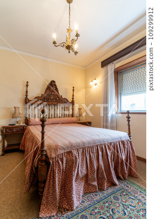 Antique Portuguese Colonial Bed 109299912