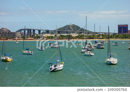 Vitoria bay with sail boats and buildings on summer daytime. Espirito Santo, Brazil 109300768