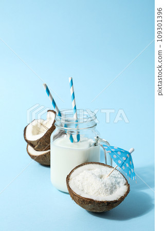 Coconut milk, concept of tasty and natural drink 109301396