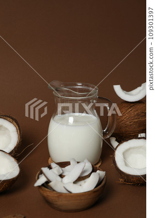 Coconut milk, concept of tasty and natural drink 109301397