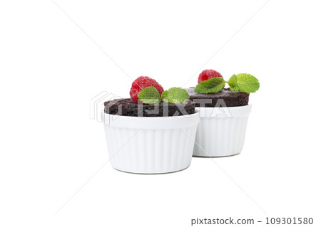PNG, Chocolate fondants with berries in bowl, isolated on white background 109301580