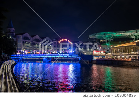 新加坡克拉碼頭的夜景非常美麗 109304859