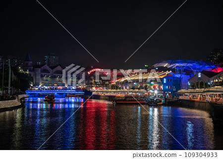 Very beautiful night view of Singapore Very beautiful night view of Singapore 109304933