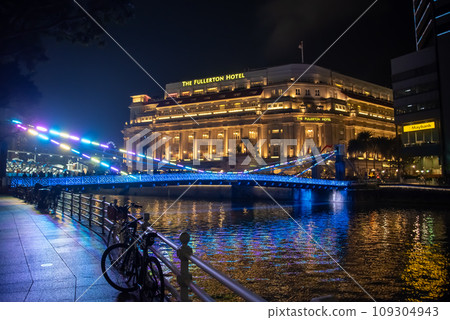 新加坡的夜景非常美麗 新加坡的夜景非常美麗 109304943