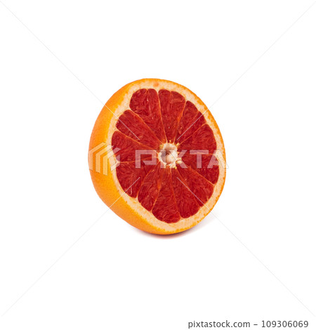 Pink ripe grapefruit slice on white isolated background 109306069