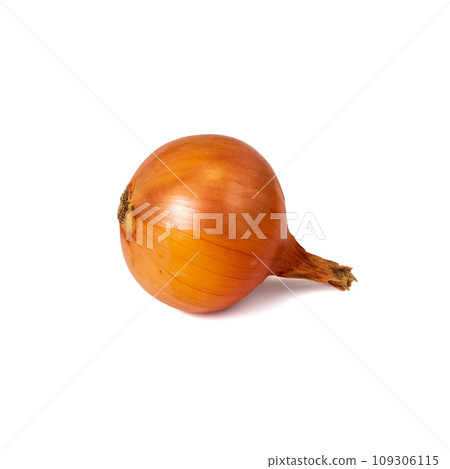 Onions isolated on white background Onions isolated on white background 109306115