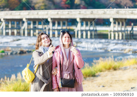 京都旅遊 入境外國遊客 京都旅遊 入境外國遊客 109306910