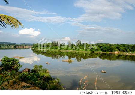 Netravati River at Thumbe in Mangalore, India 109308950
