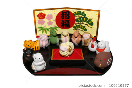 新年素材-年歲-將背景屏風邊框改為金色 新年素材-年歲-將背景屏風邊框改為金色 109310377