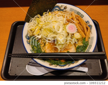 沙林的限時菜單“韭菜蕎麥麵” 沙林的限時菜單“韭菜蕎麥麵” 109311212