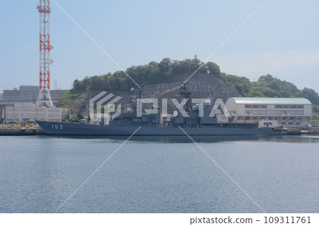 Maritime Self-Defense Force destroyer Yugiri anchored Maritime Self-Defense Force destroyer Yugiri anchored 109311761