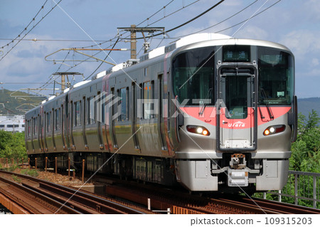 Sanyo Main Line 227 series Urara (Appearance: Okayama ⇔ Mihara) Sanyo Main Line 227 series Urara (Appearance: Okayama ⇔ Mihara) 109315203