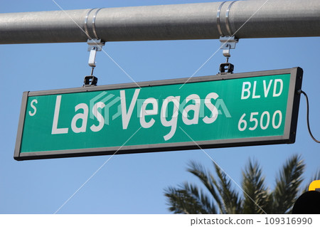 美國壯觀的風景區-水與風創造的美麗型態-羚羊峽谷馬蹄彎 109316990