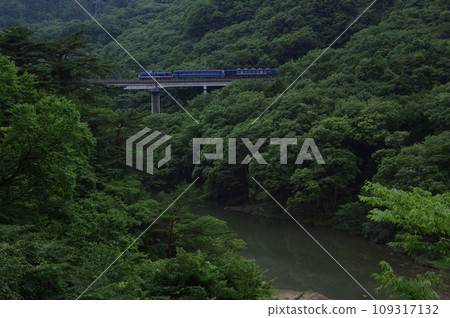 河路溫泉附近的野岩鐵道 DL Taiki 會津若松試運行 河路溫泉附近的野岩鐵道 DL Taiki 會津若松試運行 109317132