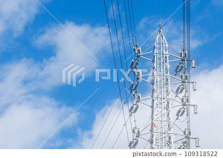 Tower rising in the blue sky Tower rising in the blue sky 109318522