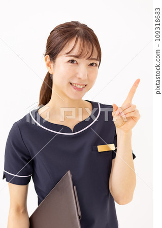 Esthetician pointing introduction Esthetician pointing introduction 109318683