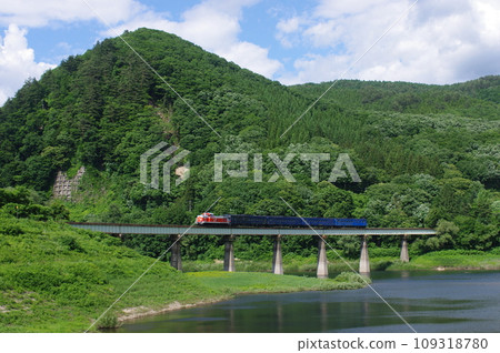 Distribution of scrapped SL Galaxy passenger cars Kitakami Line near Yuda Kinshu Lake 109318780