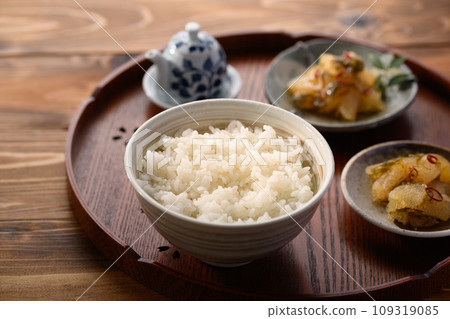 米飯和鬆前泡菜 米飯和鬆前泡菜 109319085