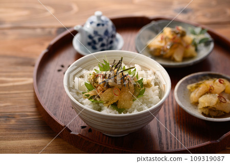 Matsumae pickles on rice Matsumae pickles on rice 109319087