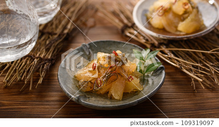 Standard New Year dishes: Matsumae pickles and sake 109319097