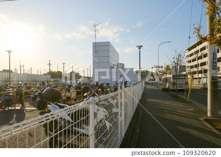 Bicycle parking lot at Higashiyamada Station 109320620