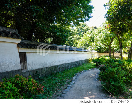 Bunkyo Koraku Park adjacent to Tokyo Metropolitan Koishikawa Korakuen Bunkyo Koraku Park adjacent to Tokyo Metropolitan Koishikawa Korakuen 109324640