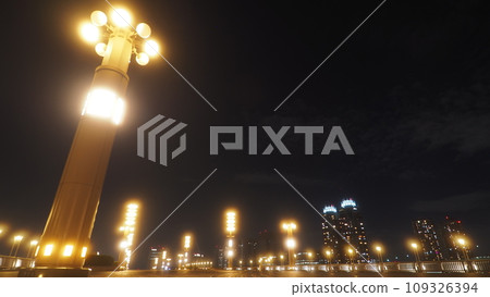 Late night stroll in Odaiba 109326394