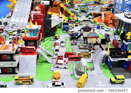 Toy cityscape 109326457