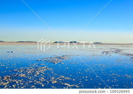 Salar de Uyuni, Bolivia 109326945