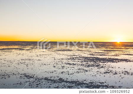 Salar de Uyuni, Bolivia 109326952