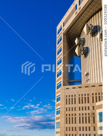 （東京）從東京都廳展望台南展望台看到的北展望台，下午 109329386