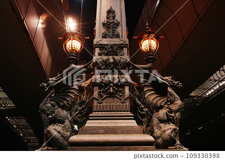 Japan Tokyo Nihonbashi Kirin statue Japan Tokyo Nihonbashi Kirin statue 109330398
