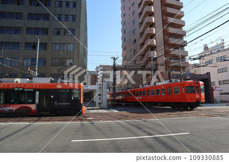 Iyo Railway Takahama Line and Matsuyama City Line at-grade intersection (Golden Cross) Near Otemachi Station 109330885