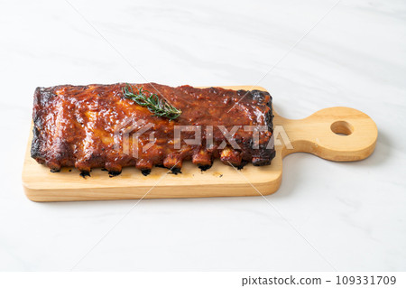 grilled and barbecue ribs pork grilled and barbecue ribs pork 109331709