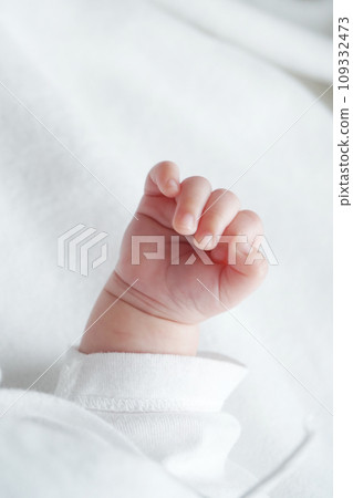 嬰兒新生兒手 109332473