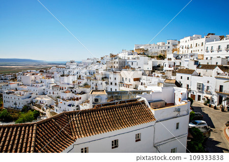 Beautiful view on Vejer de la Frontera, Spain, Andalusia region, Costa de la Luz, Cadiz district, White Towns, Iberian Peninsula, Old town. Ruta de los Pueblos Blancos 109333838