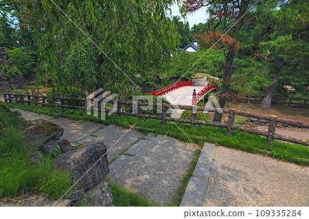 青森弘前城 從主圍場看高岡橋和北圍場 109335284