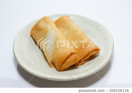 Spring roll  109336116